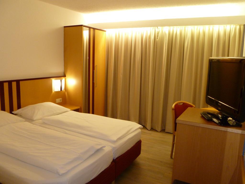 Hotel Am Feuersee Штутгарт Екстер'єр фото